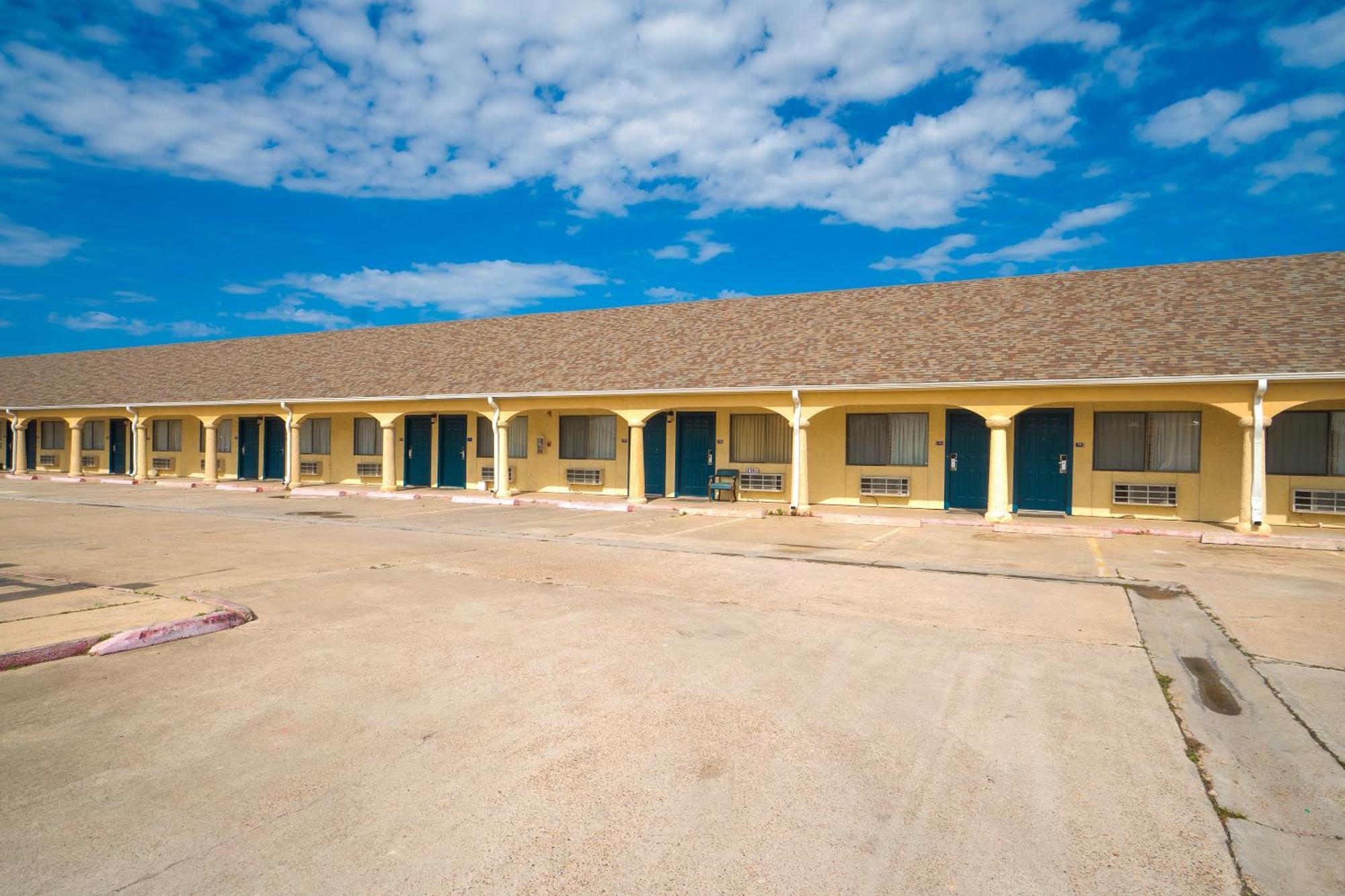 Aransas Bay Inn & Suites Corpus Christi By Oyo อแรนซาสพาส ภายนอก รูปภาพ