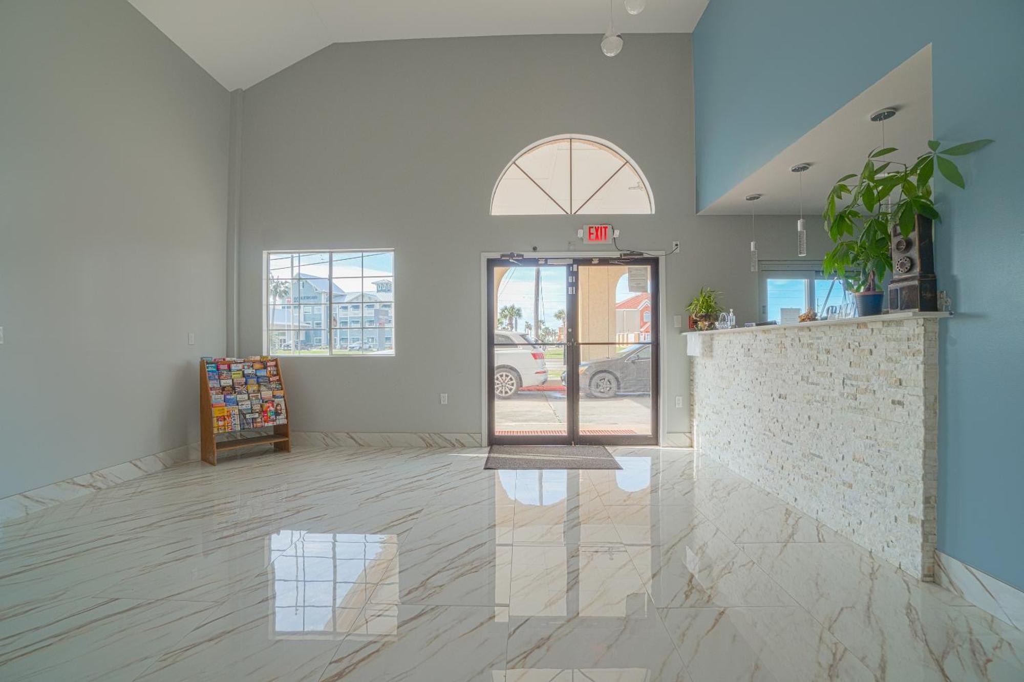 Aransas Bay Inn & Suites Corpus Christi By Oyo อแรนซาสพาส ภายนอก รูปภาพ